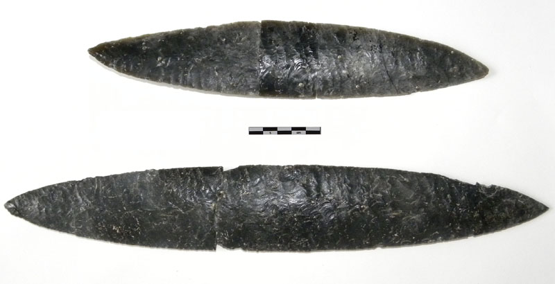 Green obsidian knives from C117F